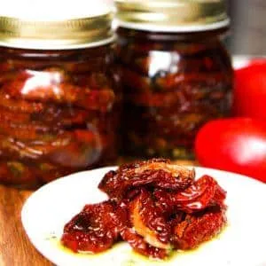 How to make sun-dried tomatoes at home: a selection of the best methods for preserving tomatoes