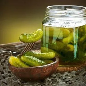 5 simple and delicious recipes for pickled cucumbers in oil
