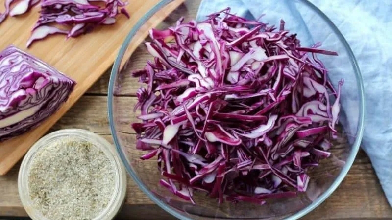 A selection of very tasty recipes for red cabbage for the winter in a jar