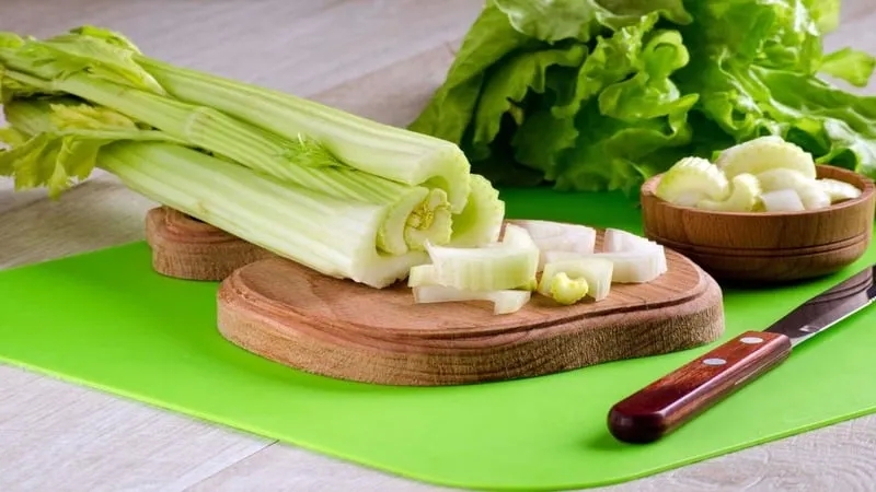 Celery for weight loss: how much can you eat per day
