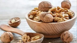 Eating walnuts when losing weight: can you eat them and in what quantities