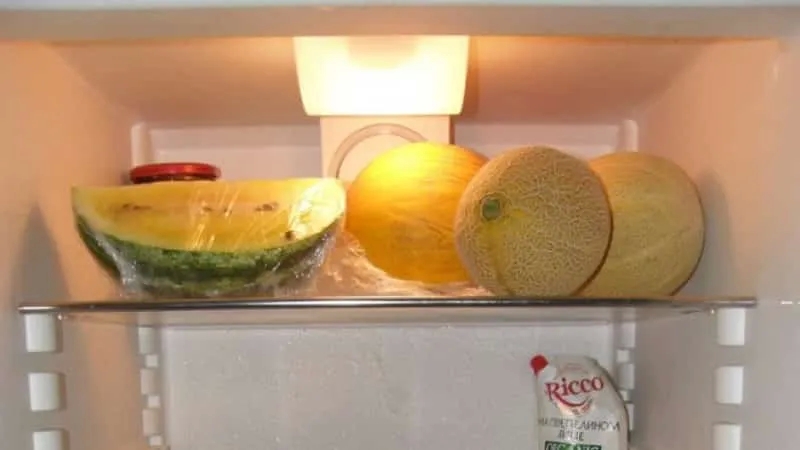 How long does cut melon last in the refrigerator and how to keep it fresh longer