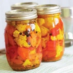 How to prepare cauliflower in tomato juice for the winter: recipes
